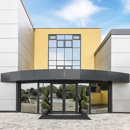 Otel Ferrari Carugate